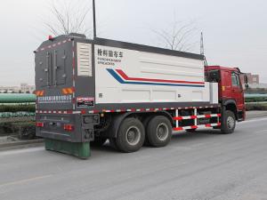  Caminhão distribuidor de cimento  